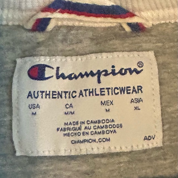 Crew neck sweatshirt by Champion - Picture 5 of 6
